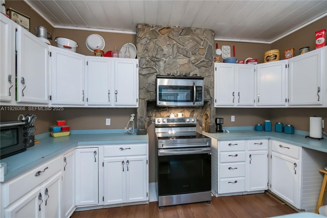 105 S Oak, La Belle, FL 33935 Photo