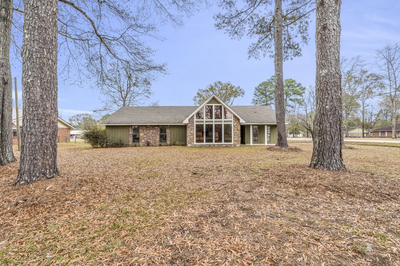 529 Justin Cir, Columbus, MS 39705 Main Photo