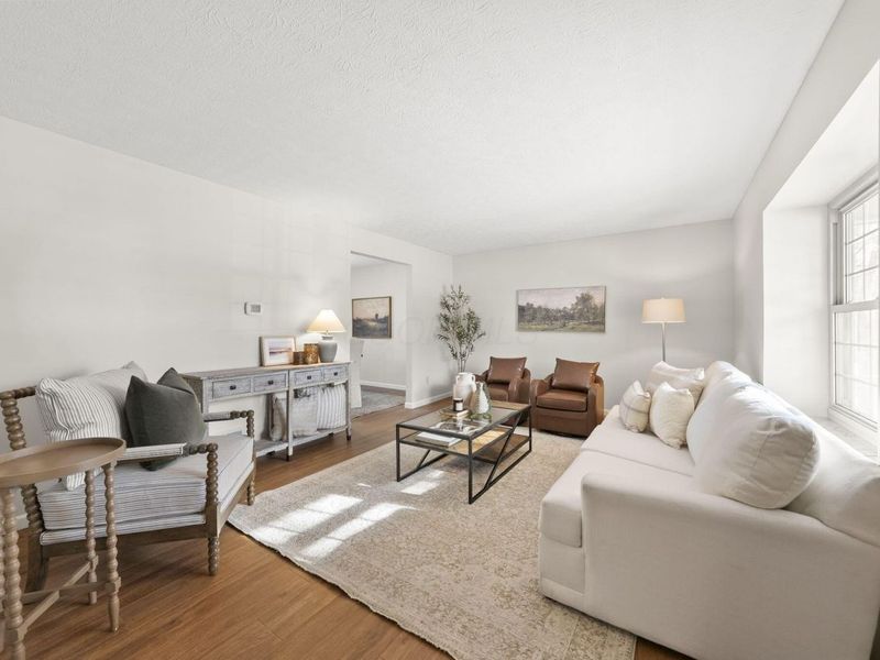 3280 River Place Drive, Columbus, OH 43221 Photo 2