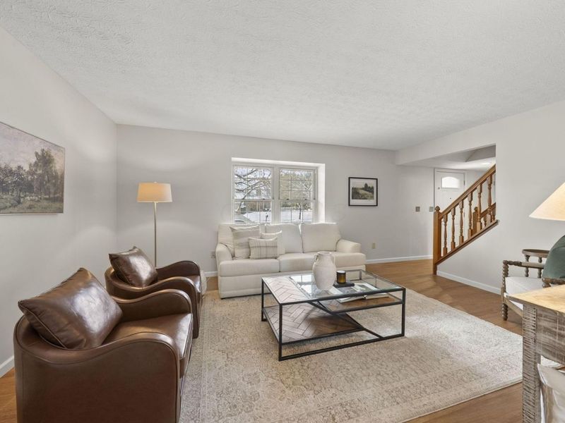 3280 River Place Drive, Columbus, OH 43221 Photo 3