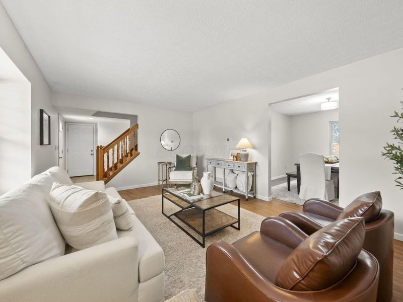 3280 River Place Drive, Columbus, OH 43221 Photo 4