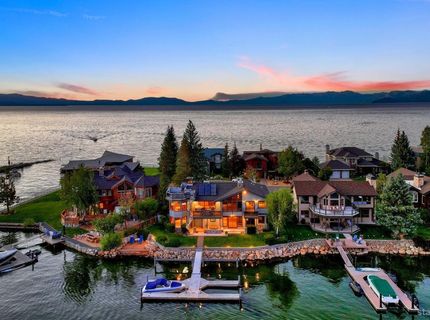 222 Beach Drive, South Lake Tahoe, CA 96150 Photo