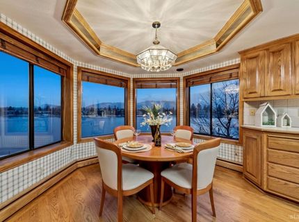 222 Beach Drive, South Lake Tahoe, CA 96150 Photo