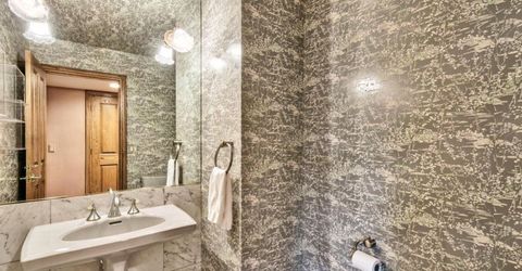 222 Beach Drive, South Lake Tahoe, CA 96150 Photo