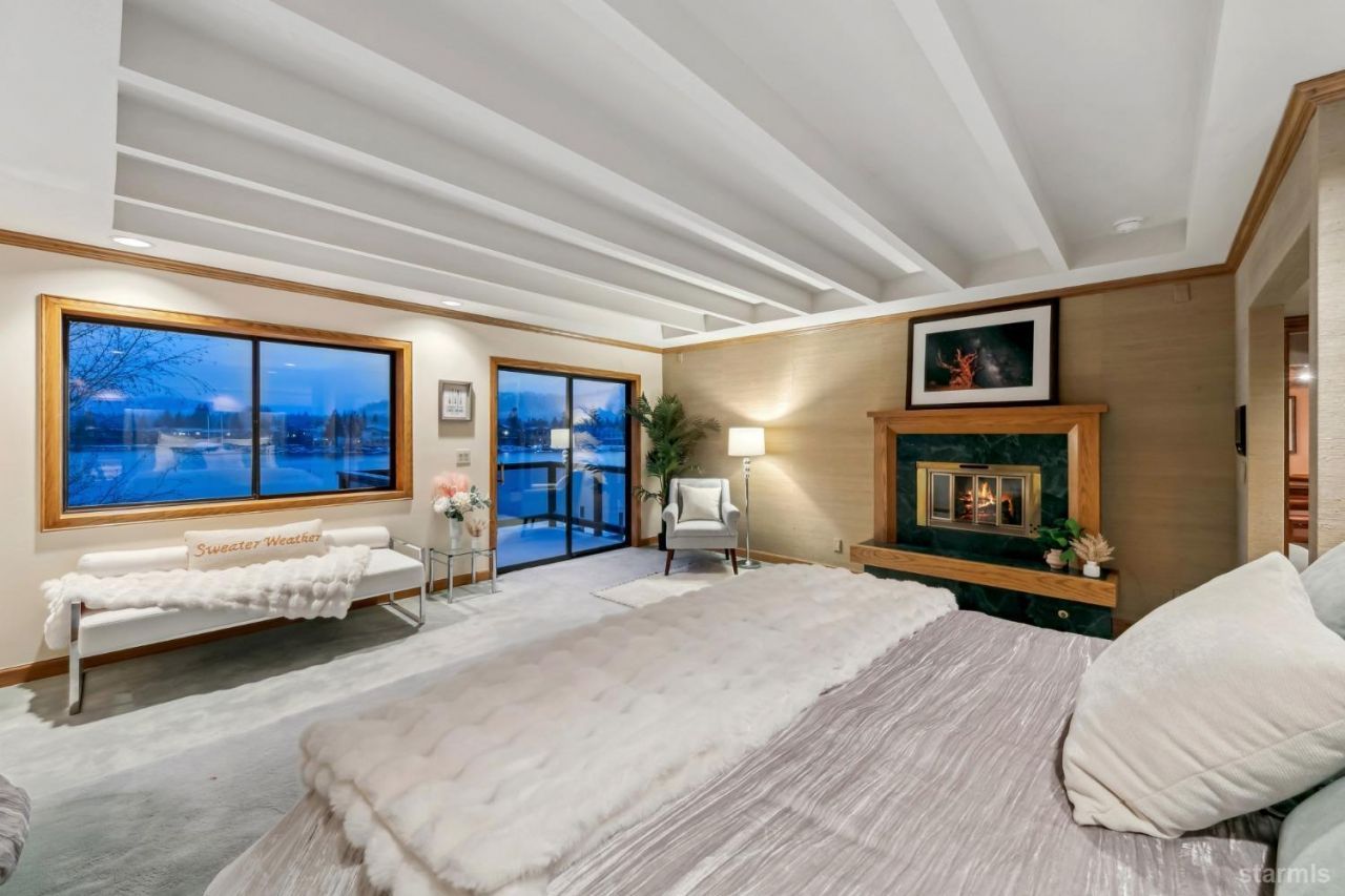 222 Beach Drive, South Lake Tahoe, CA 96150 Photo