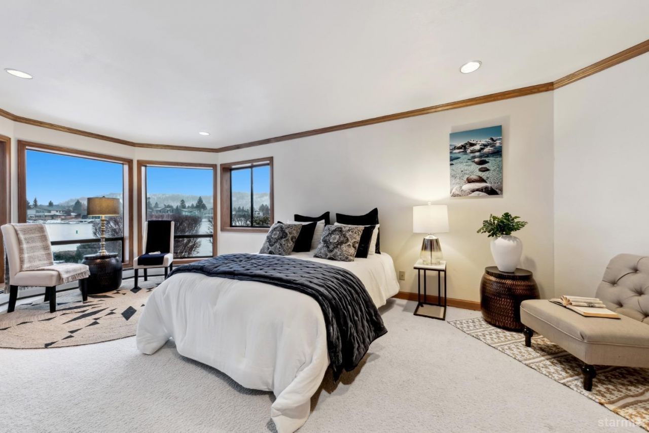 222 Beach Drive, South Lake Tahoe, CA 96150 Photo