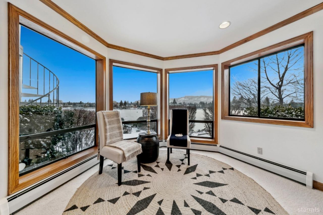 222 Beach Drive, South Lake Tahoe, CA 96150 Photo