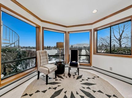 222 Beach Drive, South Lake Tahoe, CA 96150 Photo