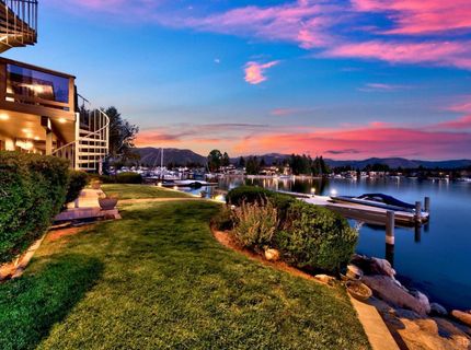 222 Beach Drive, South Lake Tahoe, CA 96150 Photo