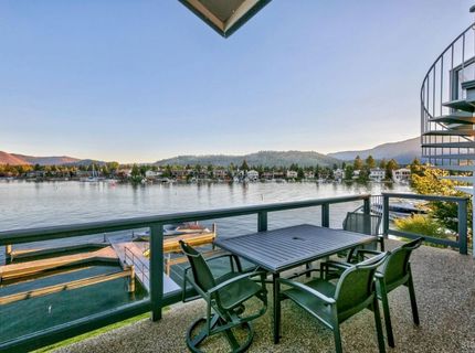 222 Beach Drive, South Lake Tahoe, CA 96150 Photo