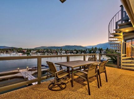 222 Beach Drive, South Lake Tahoe, CA 96150 Photo