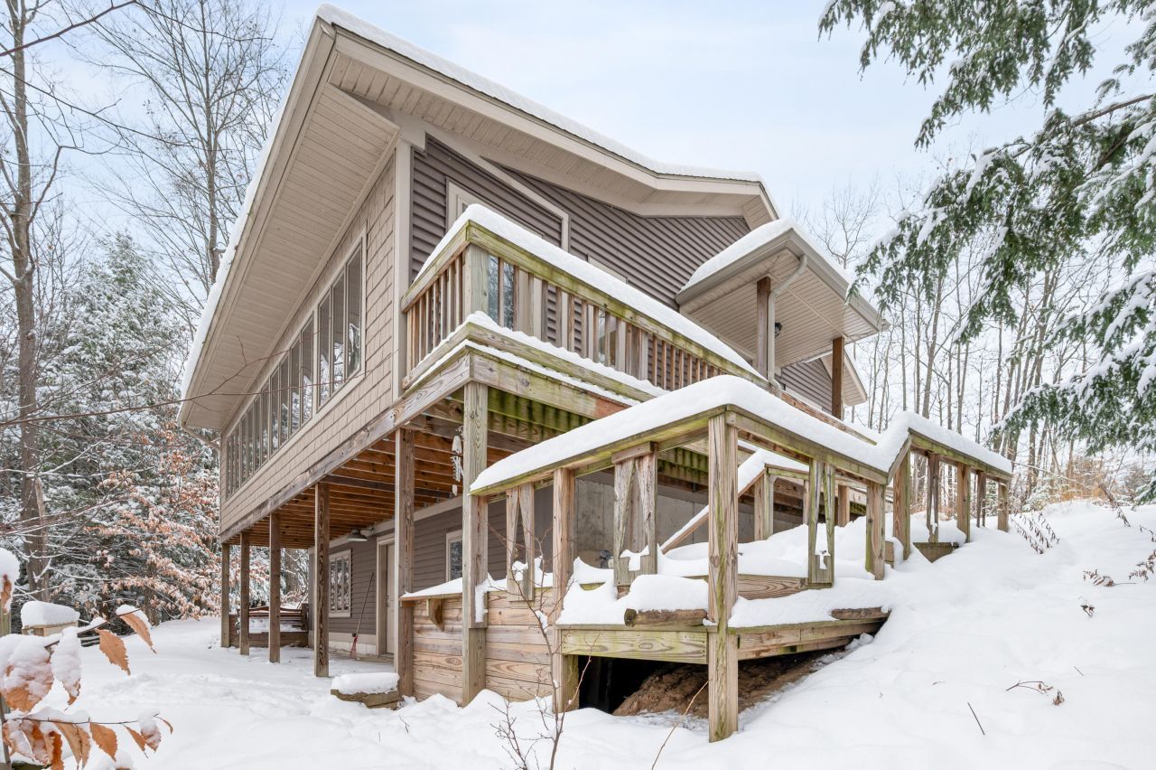 9586 E Lure Road, Hesperia, MI 49421 Main Photo