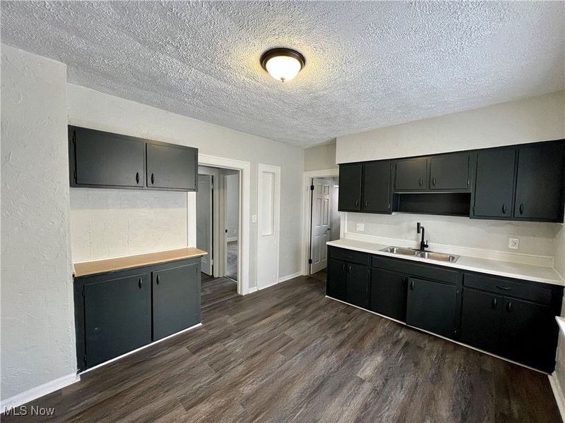 907 Rondel Road, Cleveland, OH 44110 Photo 6