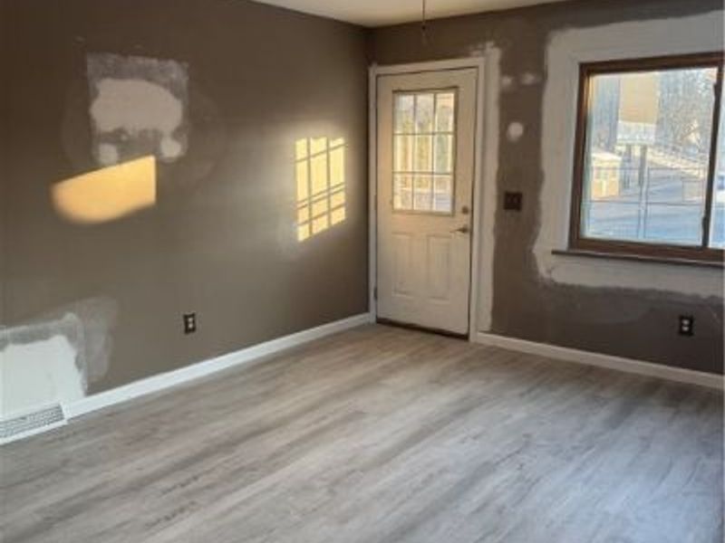 539 Wells Avenue, Louisville, OH 44641 Photo 3