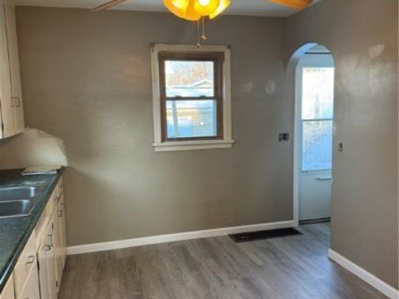 539 Wells Avenue, Louisville, OH 44641 Photo 4