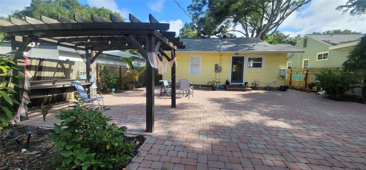 3026 Burlington Avenue N, Saint Petersburg, FL 33713 Photo