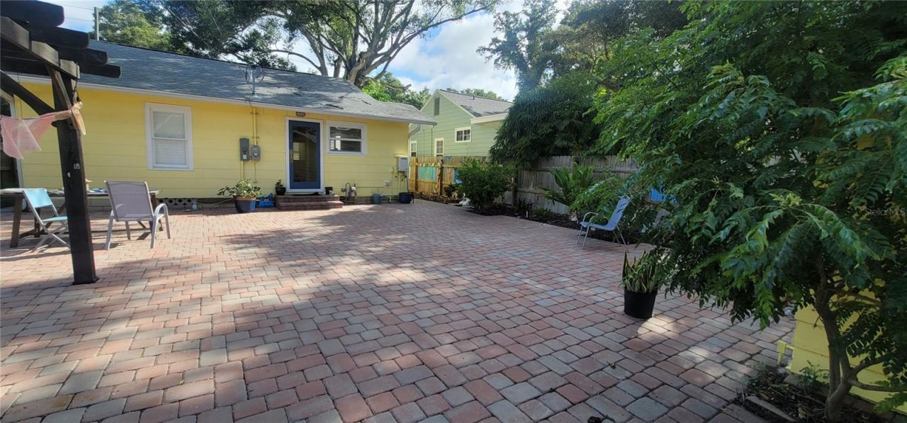 3026 Burlington Avenue N, Saint Petersburg, FL 33713 Photo