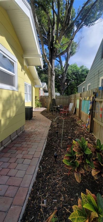 3026 Burlington Avenue N, Saint Petersburg, FL 33713 Photo