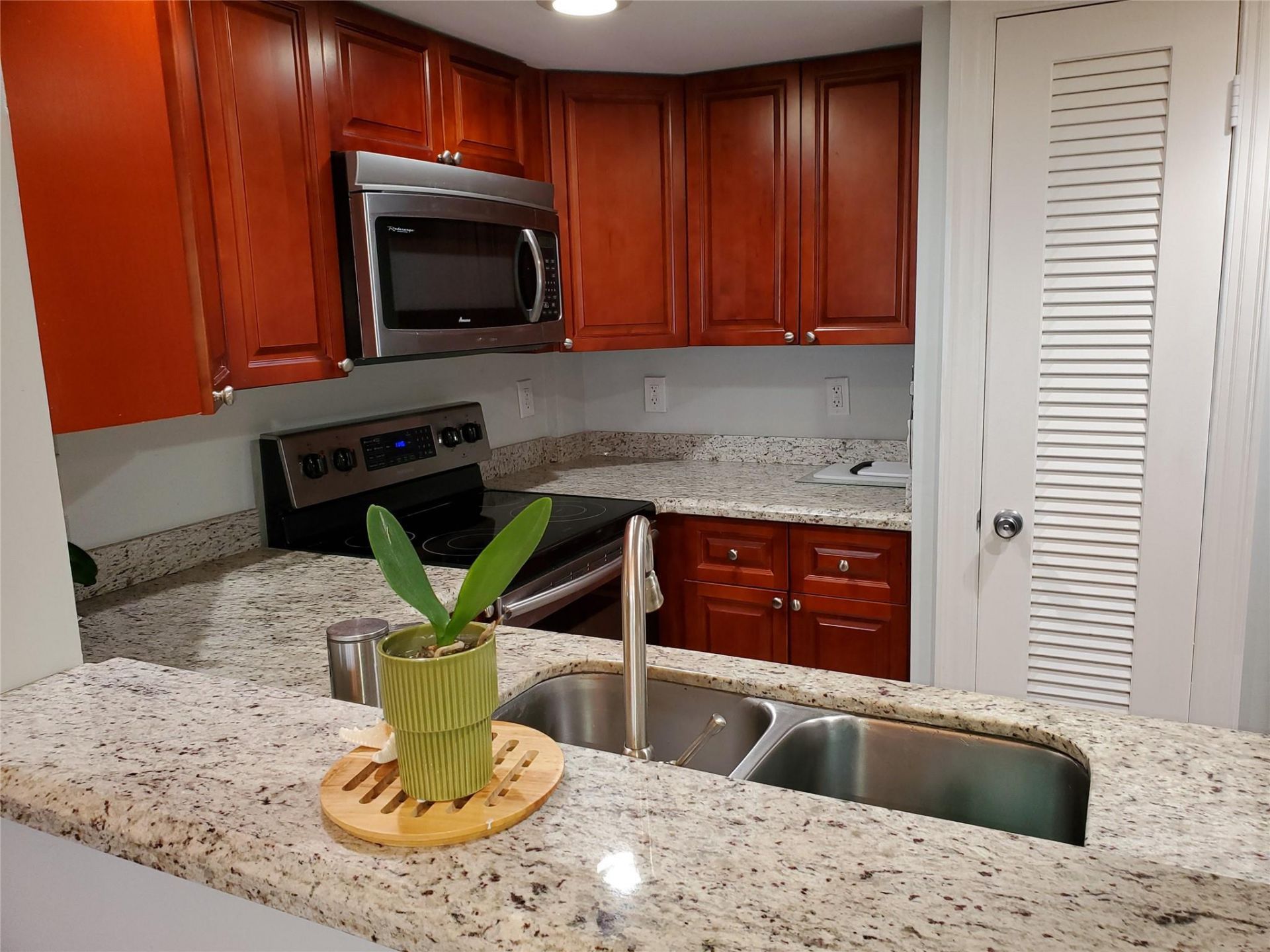 2611 N Riverside Drive, Unit 504, Pompano Beach, FL 33062 Photo