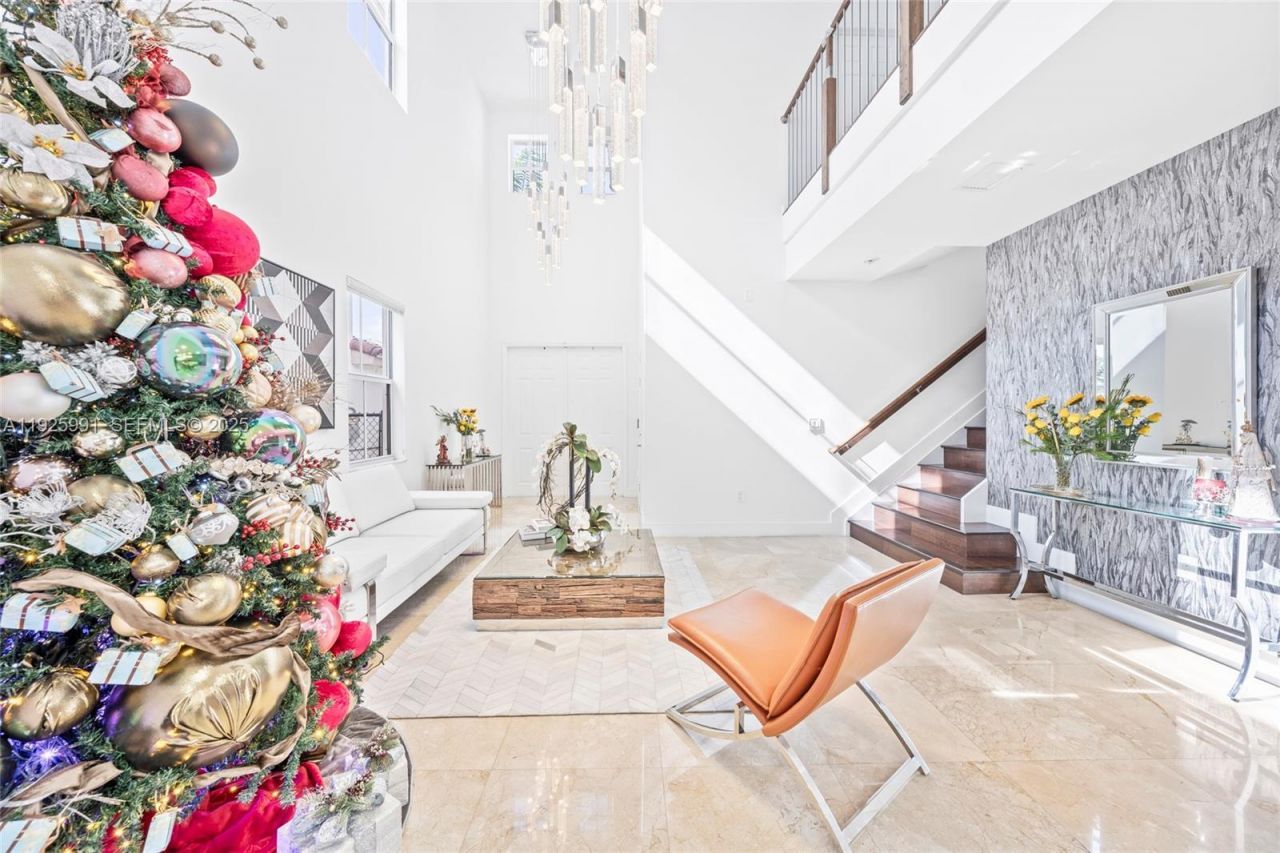 6933 NW 104th Ct, Doral, FL 33178 Photo