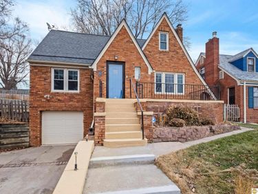 1705 N 49Th Street, Omaha, NE 68104