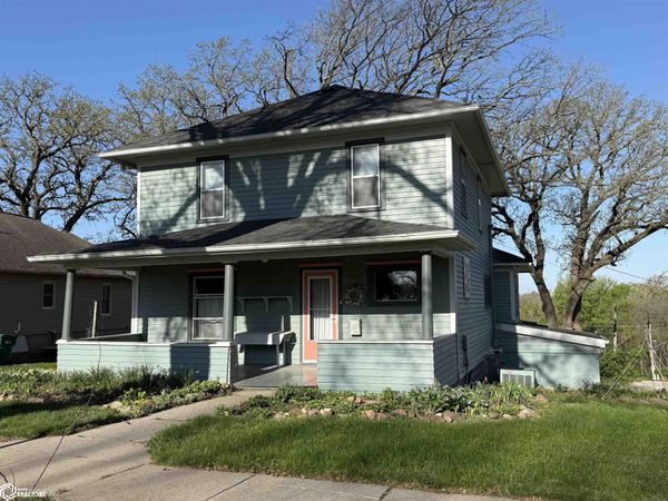 1207 Grove Avenue, Corning, IA 50841