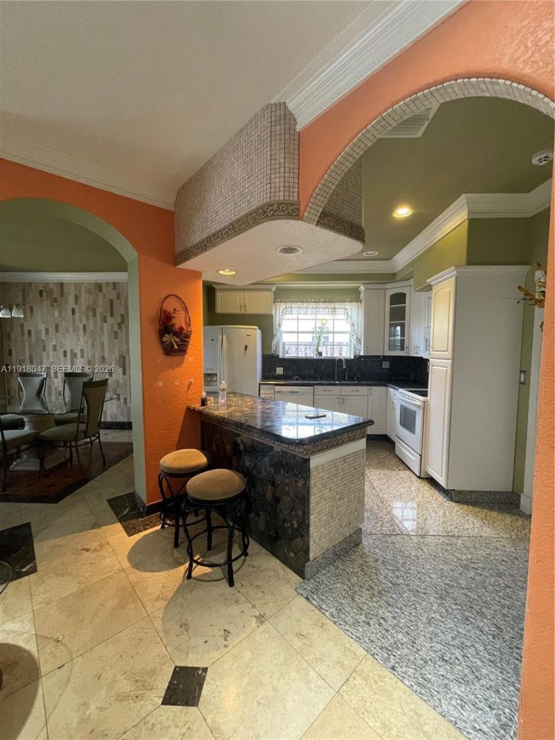 232 SW 7th Ave, Hallandale Beach, FL 33009 Photo