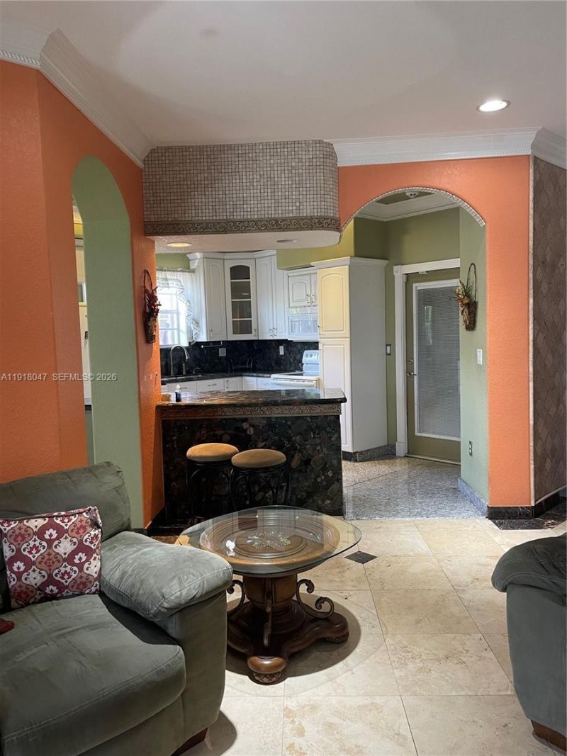 232 SW 7th Ave, Hallandale Beach, FL 33009 Photo