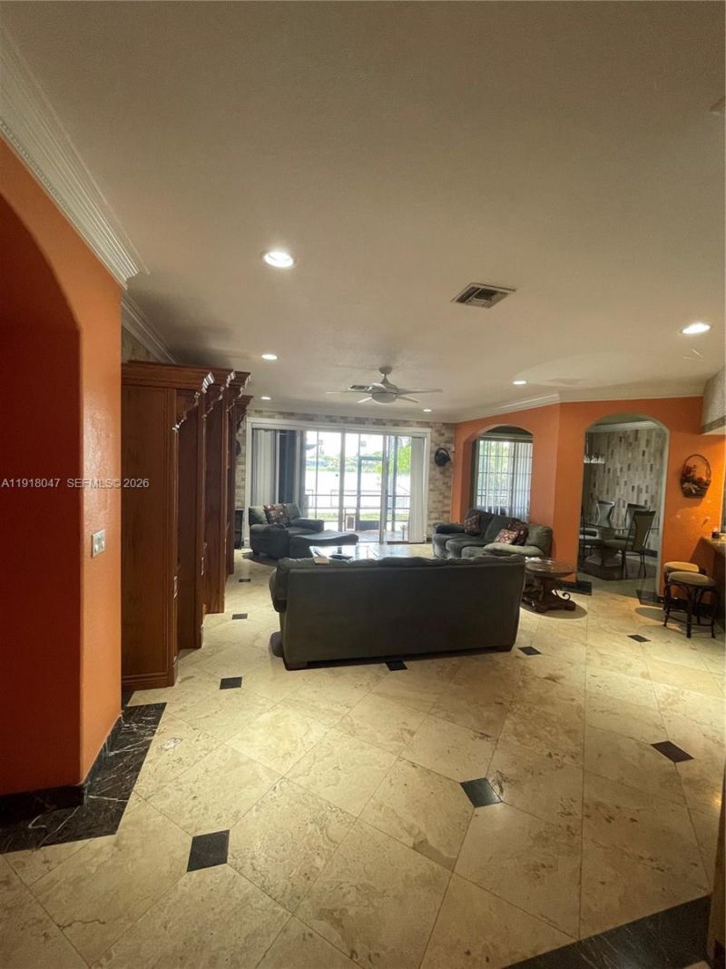 232 SW 7th Ave, Hallandale Beach, FL 33009 Photo