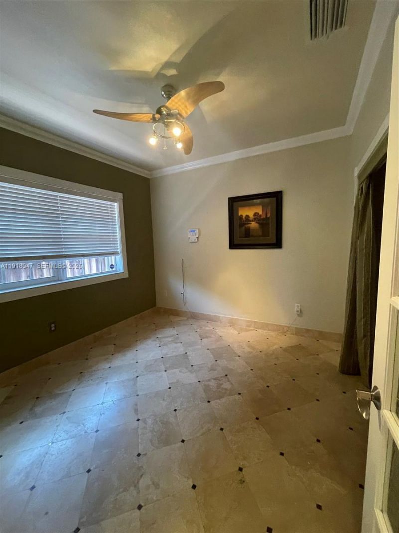 232 SW 7th Ave, Hallandale Beach, FL 33009 Photo
