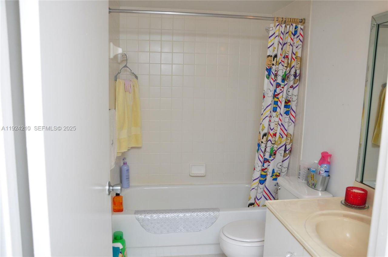 13000 SW 15th Ct, Unit 411U, Pembroke Pines, FL 33027 Photo