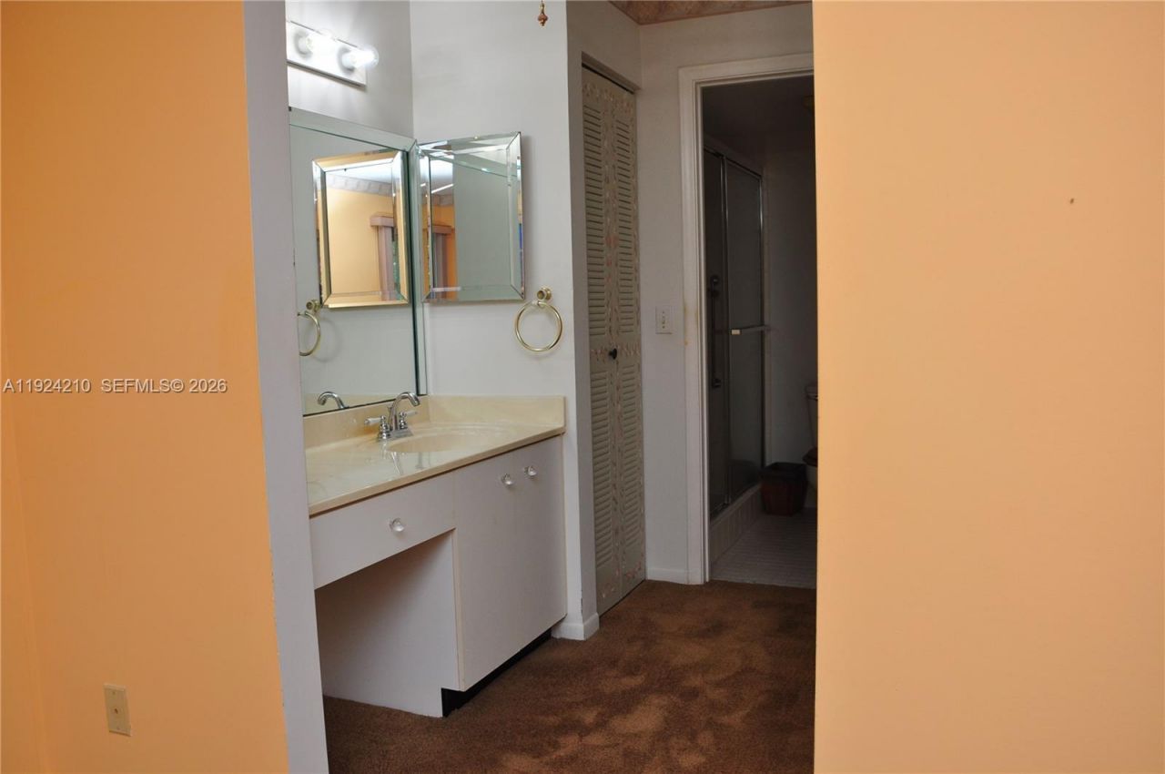 13000 SW 15th Ct, Unit 411U, Pembroke Pines, FL 33027 Photo