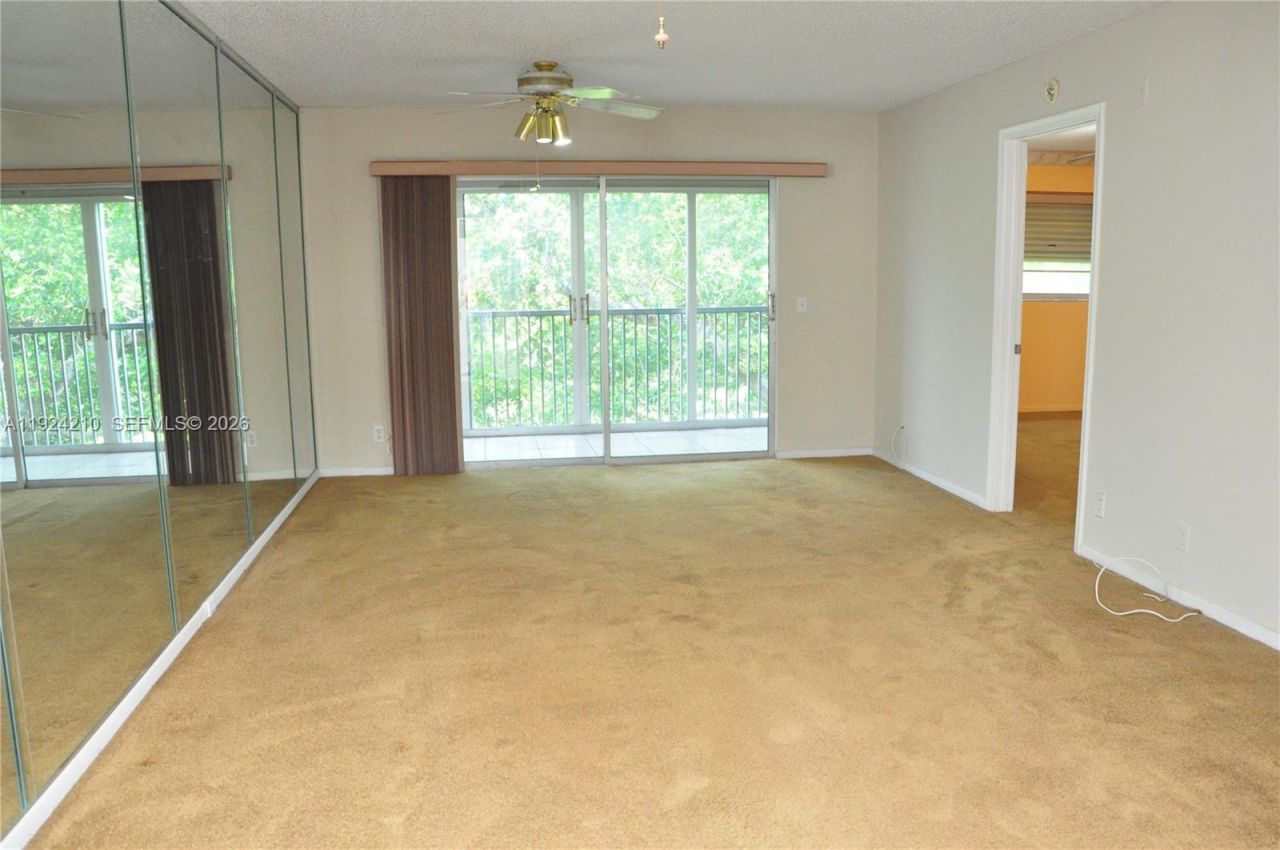 13000 SW 15th Ct, Unit 411U, Pembroke Pines, FL 33027 Photo