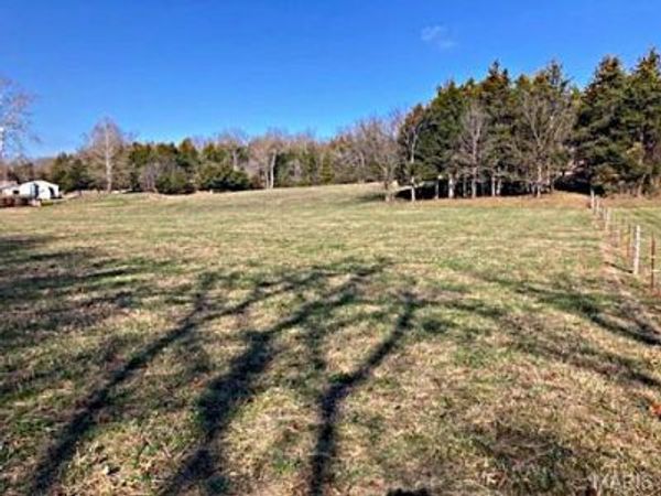 9916 Hawks Point Drive, Dittmer, MO 63023