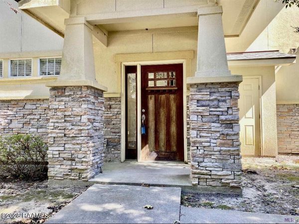 8000 Stonelake Village Avenue, Unit 101, Baton Rouge, LA 70820