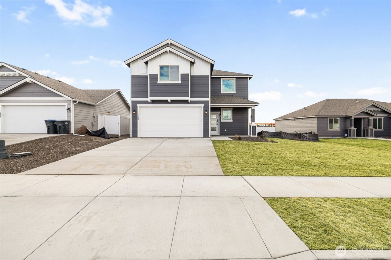 4235 W Sandy Court, Moses Lake, WA 98837 Main Photo