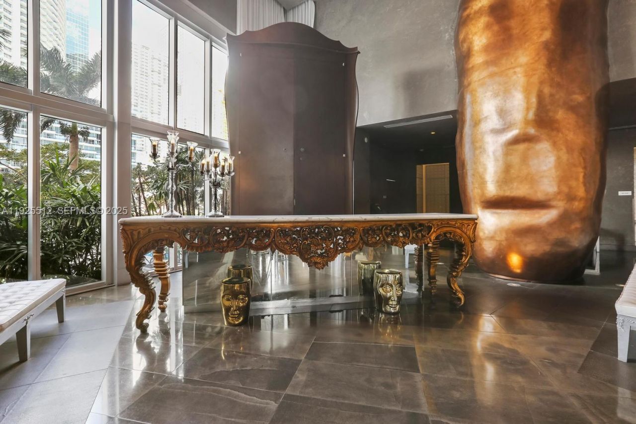 485 Brickell Ave, Unit 3307, Miami, FL 33131 Photo