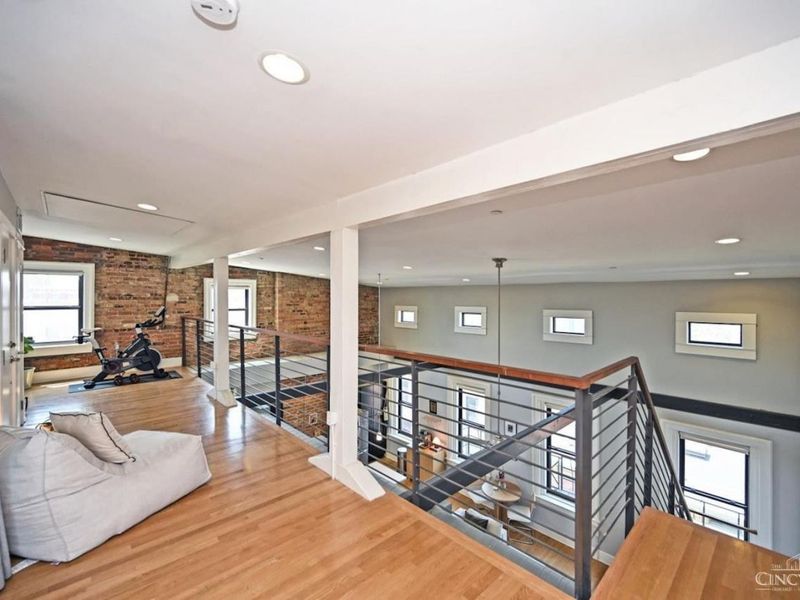 27 Mercer St, Cincinnati, OH 45202 Photo 23