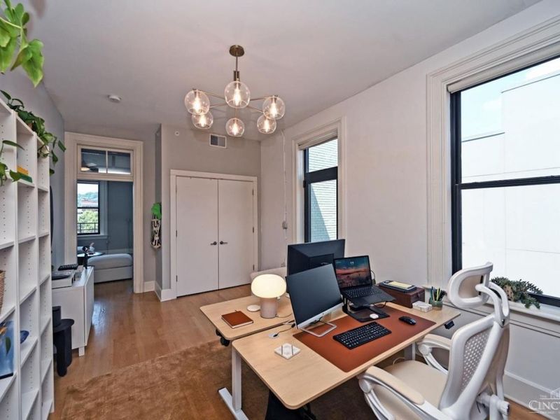 27 Mercer St, Cincinnati, OH 45202 Photo 38