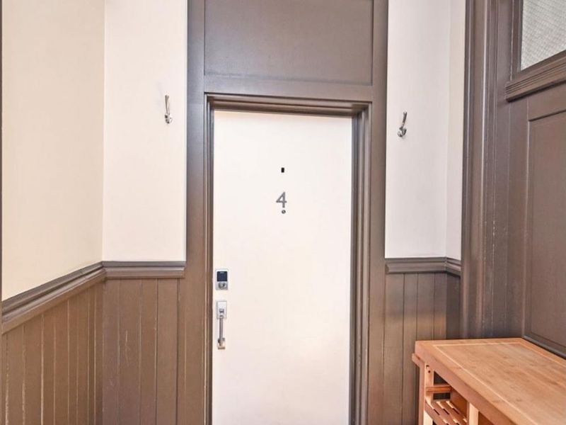 27 Mercer St, Cincinnati, OH 45202 Photo 5