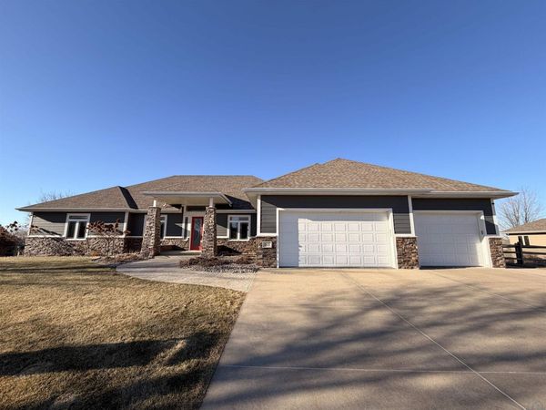 2629 Glen Ellen Road, Sioux City, IA 51106