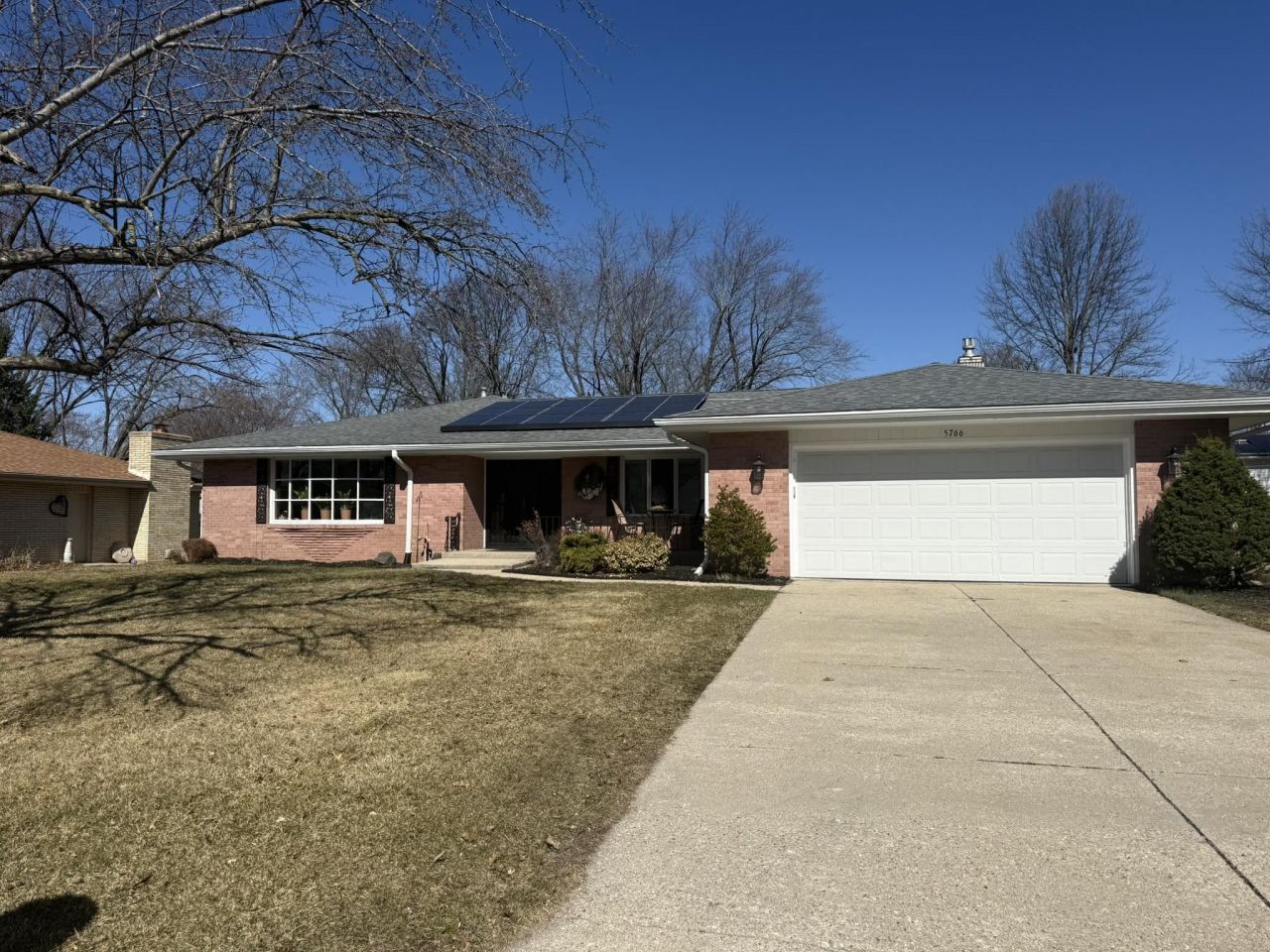 5766 Hoylake Drive, Rockford, IL 61107 Main Photo