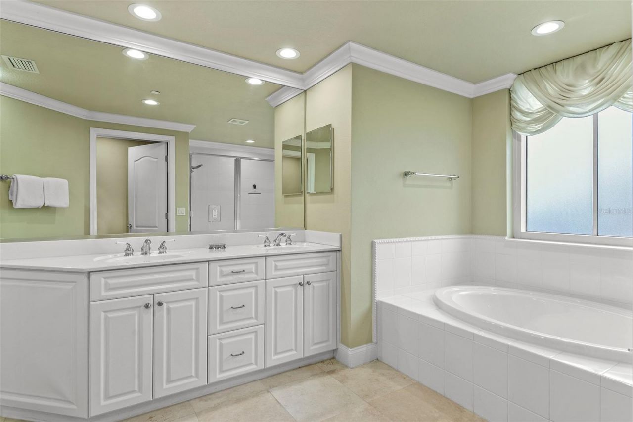 250 Minorca Beach Way, Unit 701, New Smyrna Beach, FL 32169 Photo