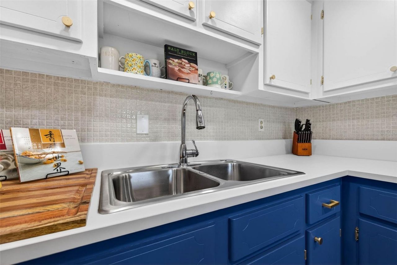 7770 Dr Martin Luther King Jr Street N, Unit 206, Saint Petersburg, FL 33702 Photo