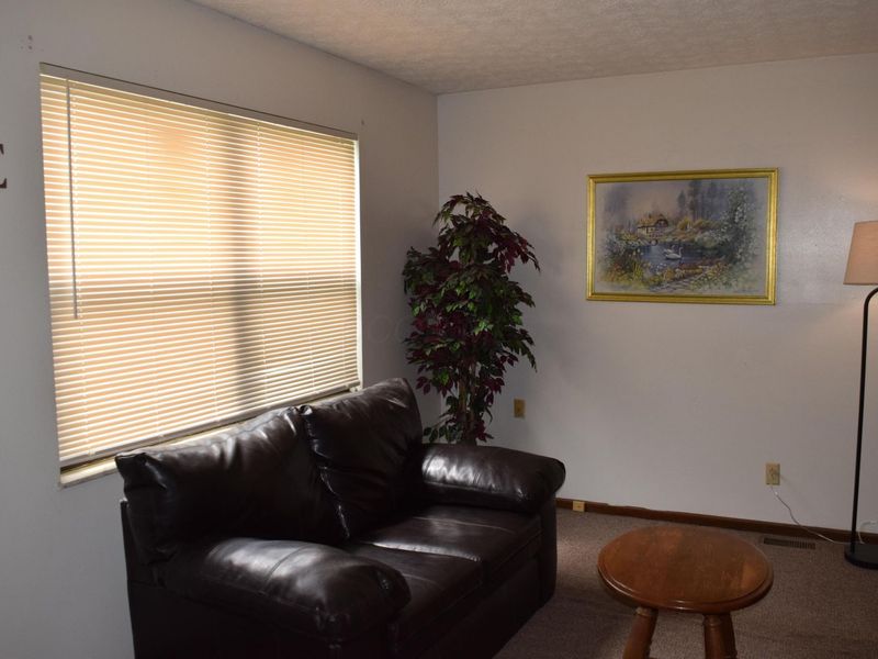 4866 Woodthrush Way, Columbus, OH 43229 Photo 3