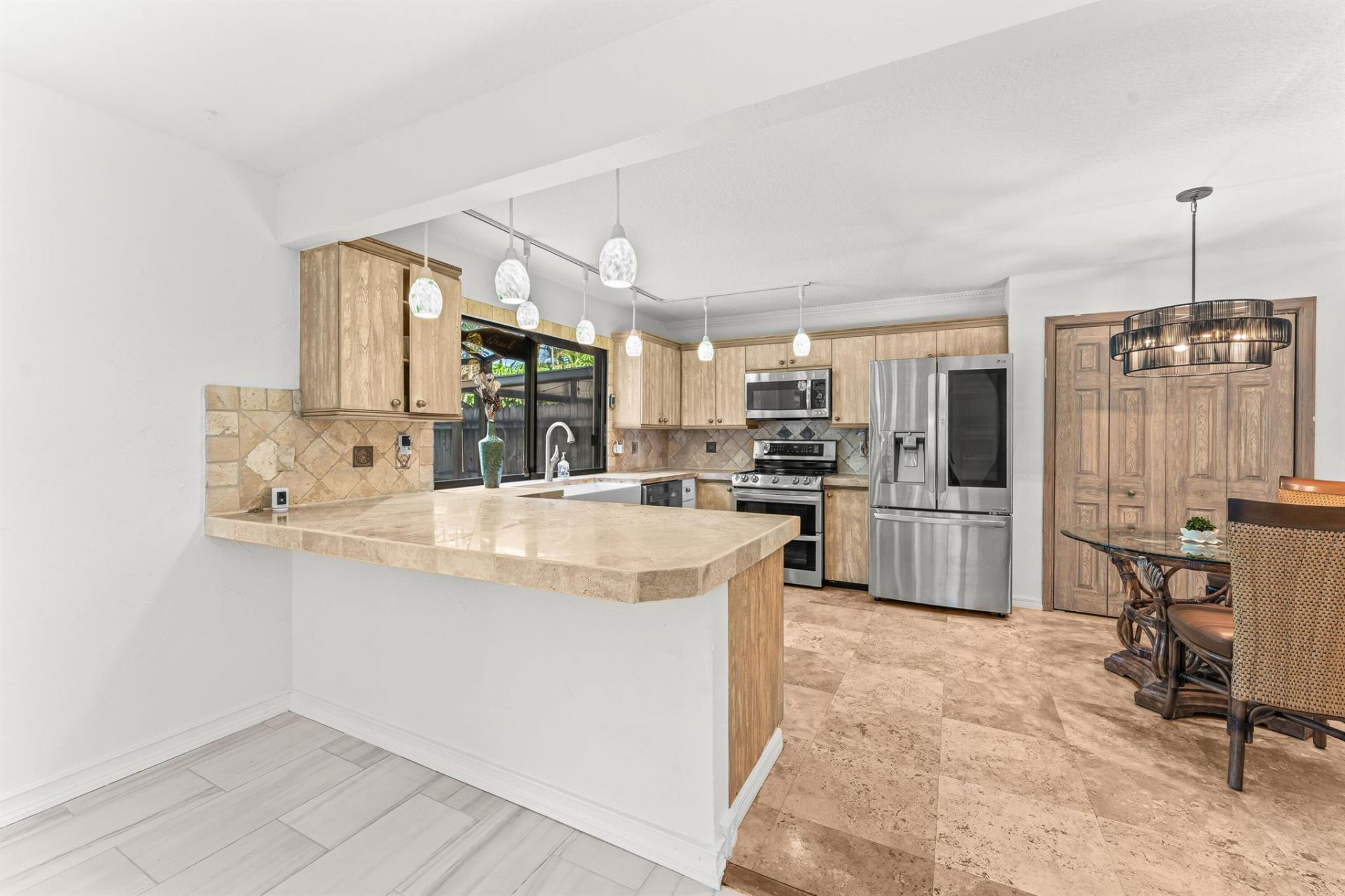 1075 Raintree Lane, Palm Beach Gardens, FL 33410 Photo