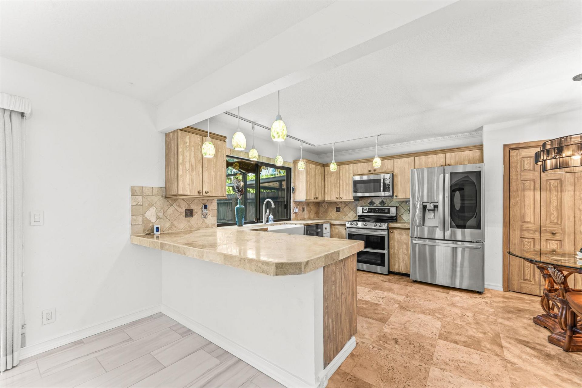 1075 Raintree Lane, Palm Beach Gardens, FL 33410 Photo