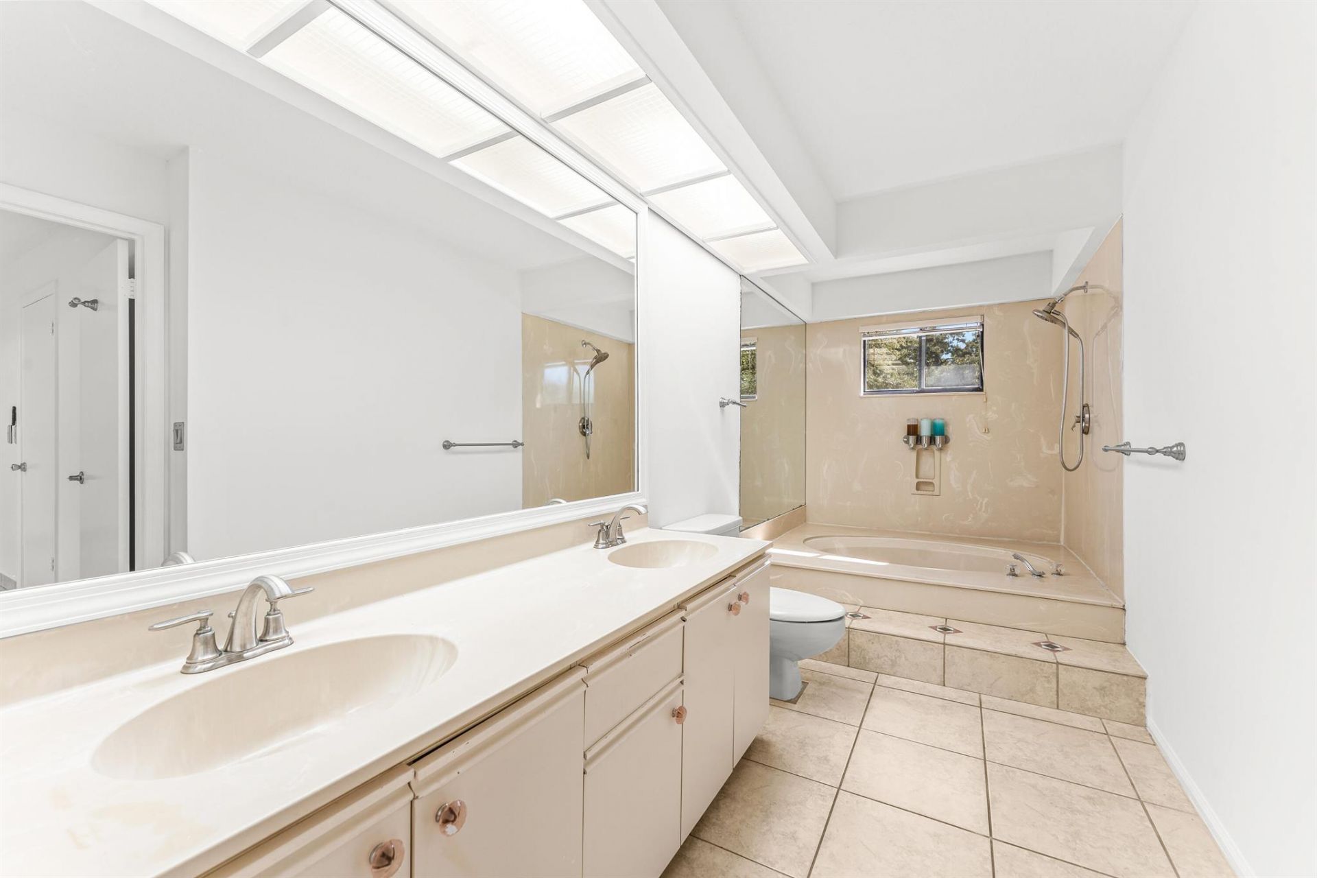 1075 Raintree Lane, Palm Beach Gardens, FL 33410 Photo