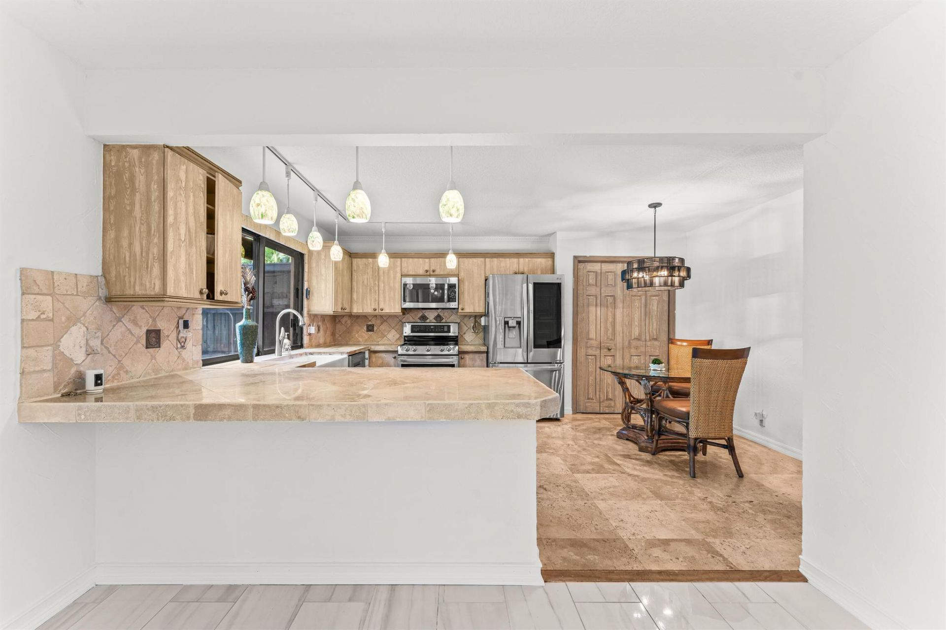 1075 Raintree Lane, Palm Beach Gardens, FL 33410 Photo