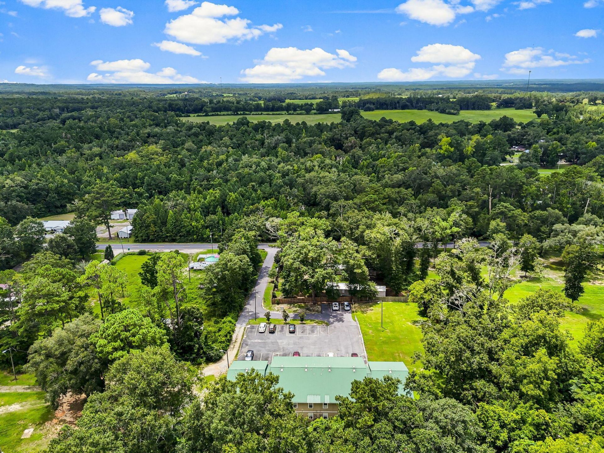 872 Deer Wood Lane, Chipley, FL 32428 Photo